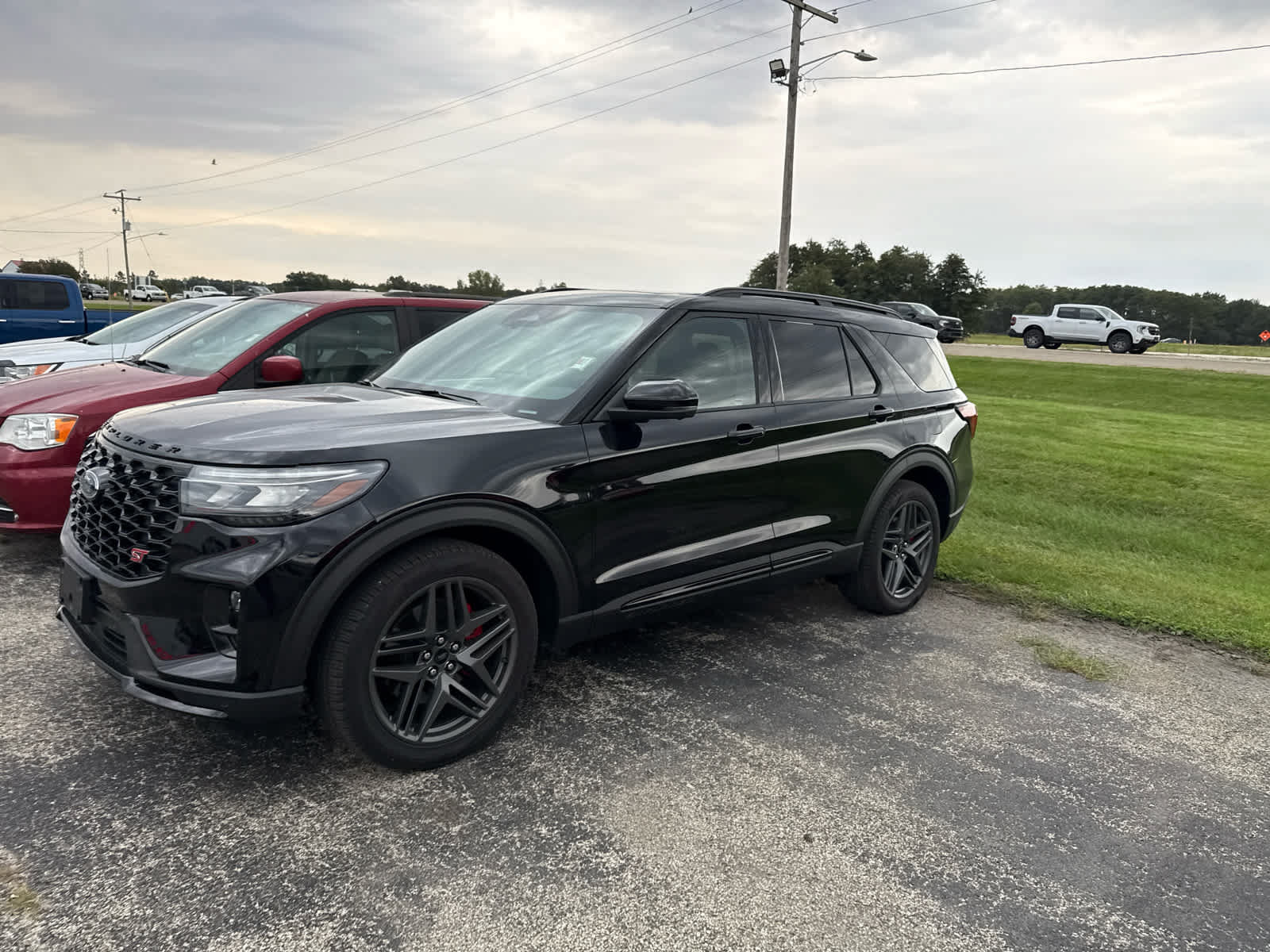 Used 2026 Ford Explorer ST w/ Sun And Sound Package AWD/4WD image 9