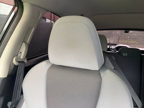 Used 2019 Subaru Crosstrek 2.0i Premium AWD/4WD image 14