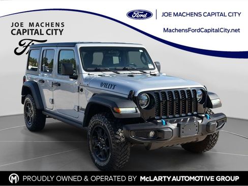 Used 2023 Jeep Wrangler Unlimited w/ Cold Weather Group AWD/4WD image 1