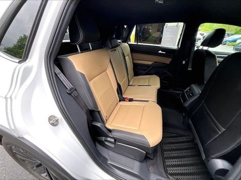 Used 2023 Volkswagen Atlas Cross Sport SE AWD/4WD image 22