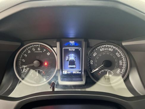 Used 2021 Toyota Tacoma TRD Off-Road AWD/4WD image 12