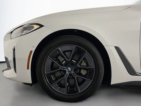 Used 2023 BMW i4 eDrive35 w/ Premium Package RWD image 10