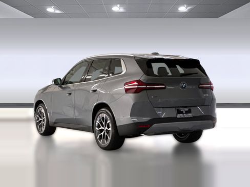 Used 2026 BMW X3 xDrive30 w/ Premium Package image 3