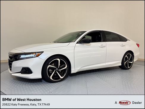Used 2022 Honda Accord Sport image 1