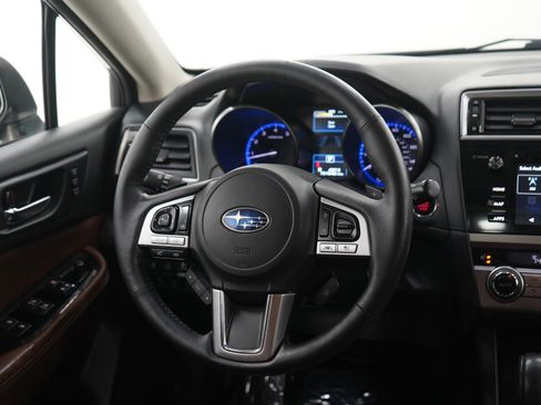 Used 2017 Subaru Outback 2.5i Touring w/ Popular Package #5A image 14