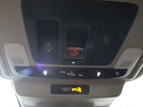 Used 2025 Honda Accord EX-L image 46