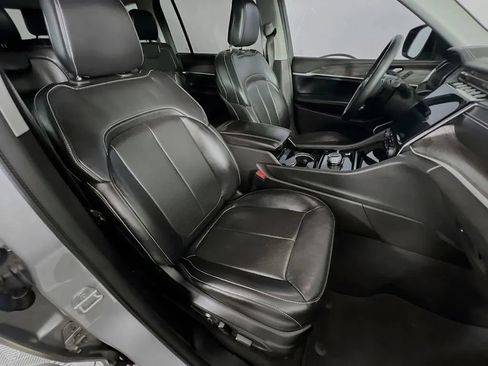 Used 2021 Jeep Grand Cherokee L Limited w/ Luxury Tech Group II AWD/4WD image 31