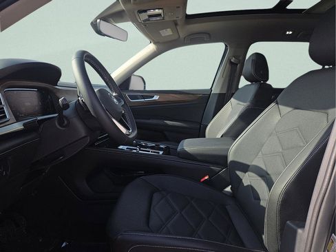 New 2026 Volkswagen Atlas SE image 16