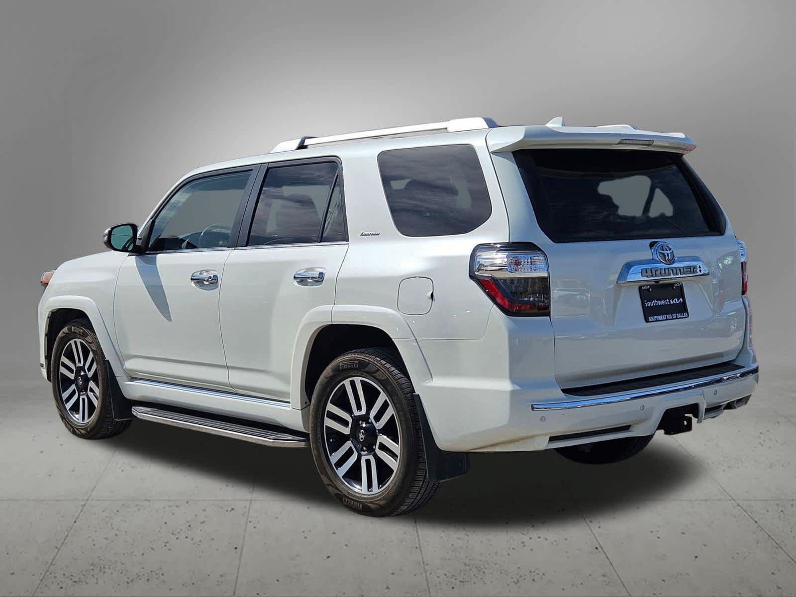 Used 2021 Toyota 4Runner Limited RWD image 4