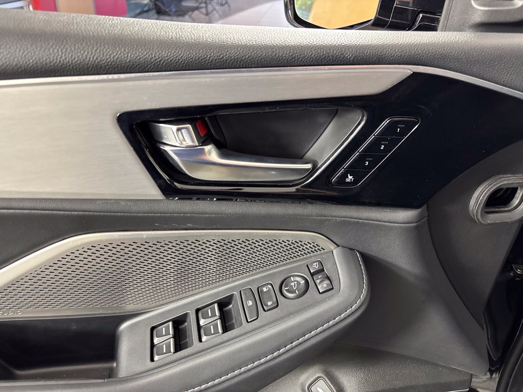 Certified 2024 Acura MDX w/ Technology Package FWD image 27