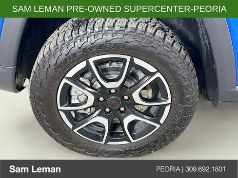 Used 2025 Jeep Compass Trailhawk w/ Trailhawk Convenience Group AWD/4WD image 27