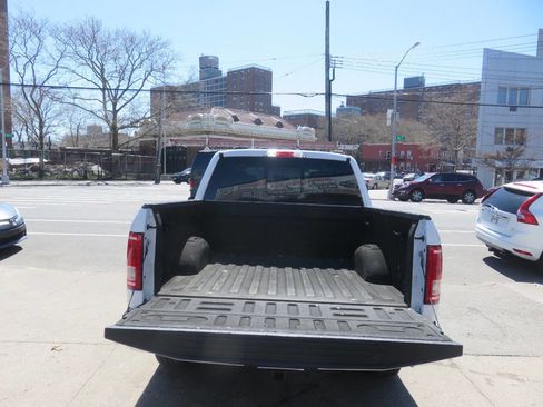 Used 2017 Ford F150 XLT w/ Equipment Group 302A Luxury image 24