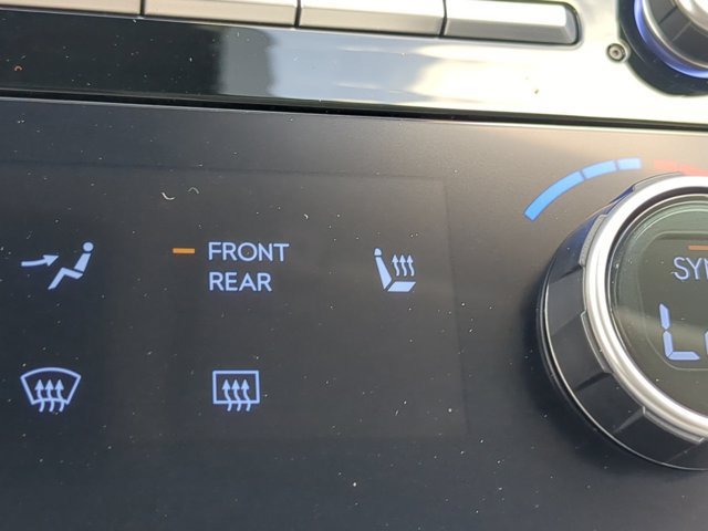 Certified 2025 Hyundai Santa Fe SEL FWD image 22