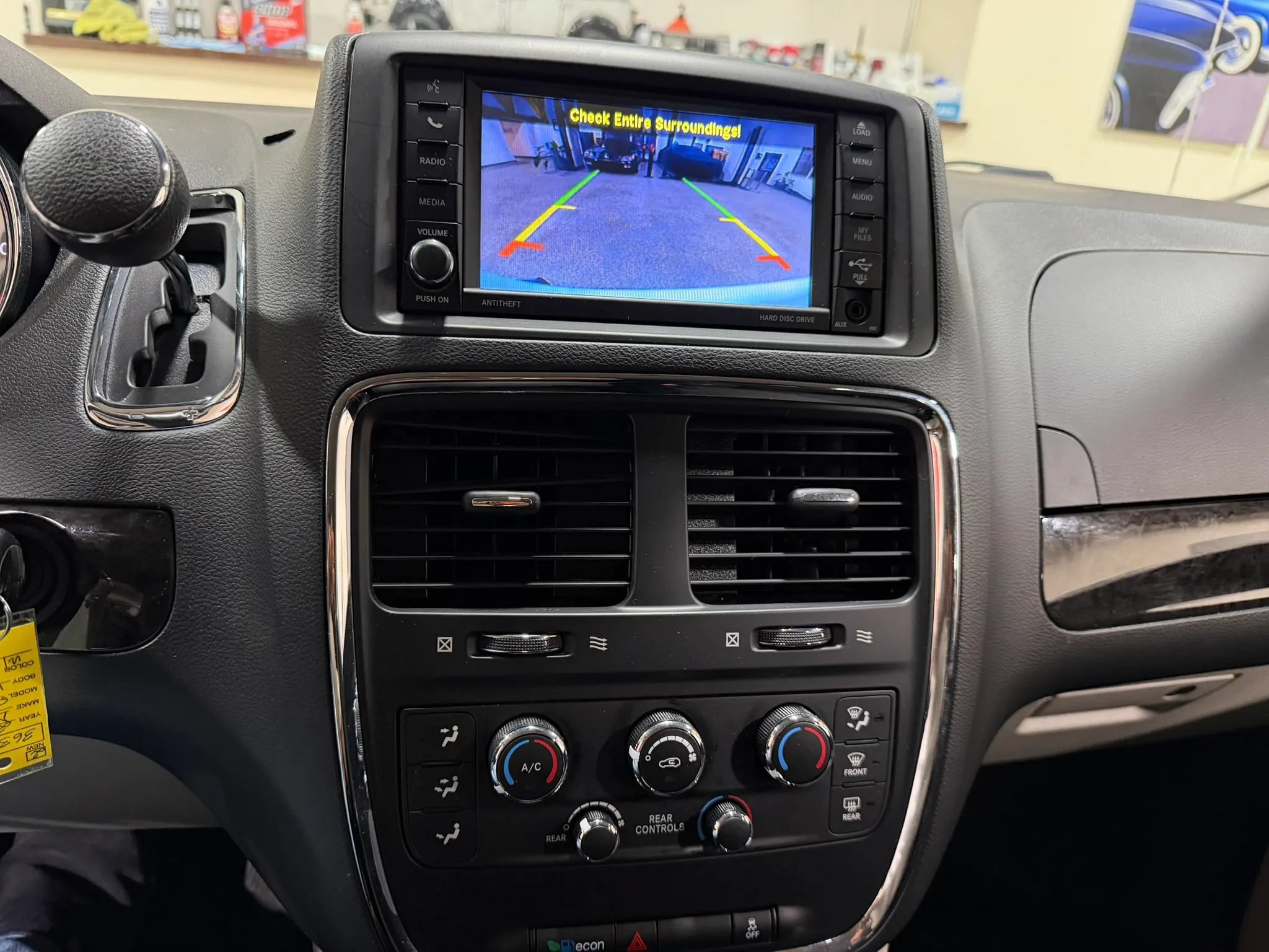 Used 2018 Dodge Grand Caravan SE FWD image 42