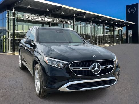 Certified 2025 Mercedes-Benz GLC 300 4MATIC image 1