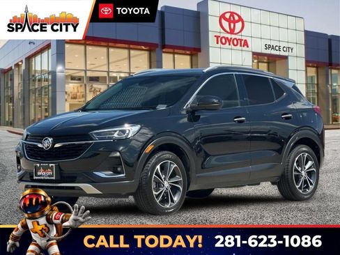 Used 2021 Buick Encore GX Essence AWD/4WD image 1