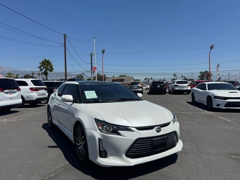 Used 2016 Scion tC FWD image 11