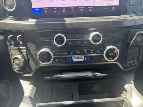 Used 2024 Ford F350 Lariat w/ Lariat Ultimate Package AWD/4WD image 12