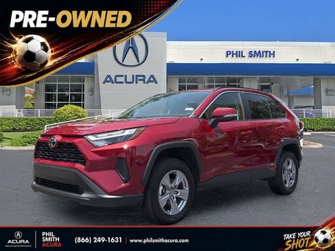 Used 2025 Toyota RAV4 XLE AWD/4WD image 1