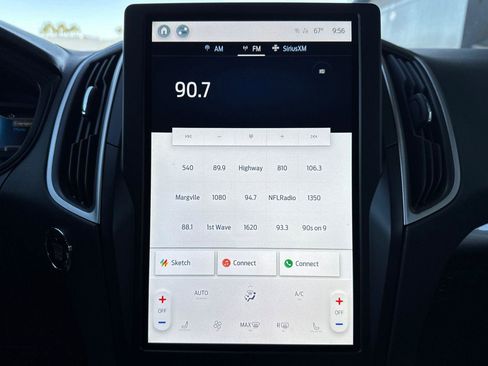 Certified 2024 Ford Edge SEL w/ Convenience Package image 15