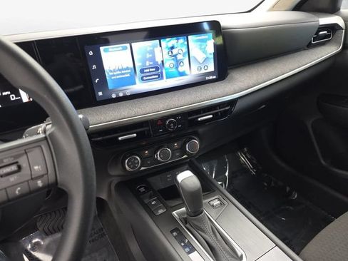 Used 2026 Nissan Kicks S FWD image 20