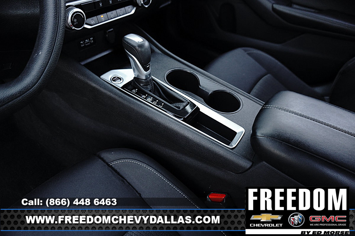 Used 2025 Nissan Altima 2.5 SV FWD image 29