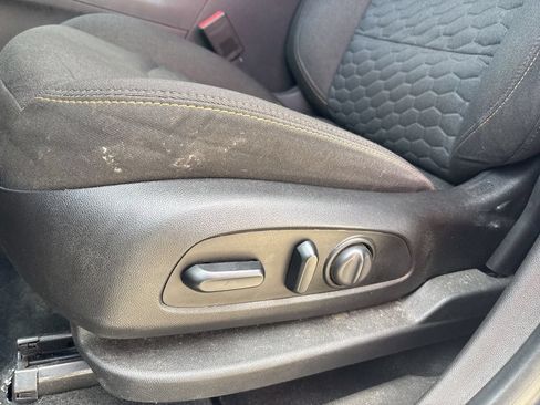 Used 2019 Chevrolet Equinox LT AWD/4WD image 13