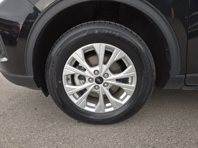 Used 2025 Ford Escape Active AWD/4WD image 9