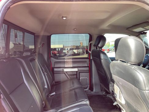 Used 2019 Ford F350 Lariat w/ Chrome Package image 26