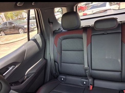 Used 2025 Chevrolet Equinox RS w/ Convenience Package III FWD image 11