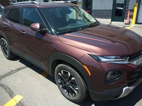 Used 2022 Chevrolet TrailBlazer LT w/ Convenience Package FWD image 1