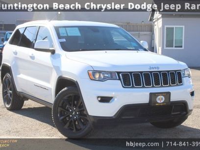 Used 2020 Jeep Grand Cherokee Laredo