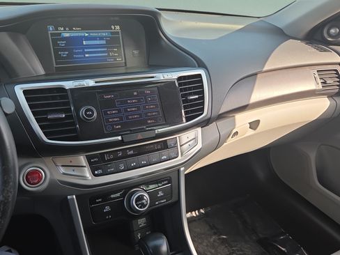 Used 2015 Honda Accord EX-L image 26