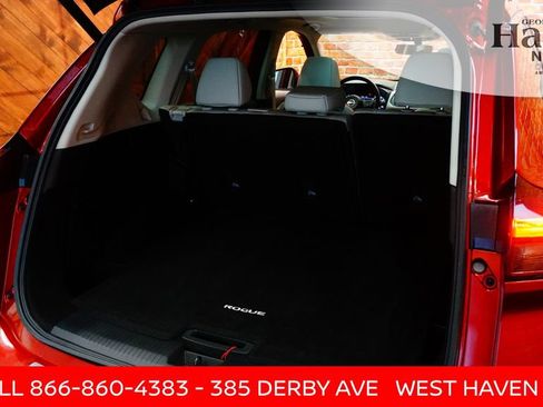 Certified 2024 Nissan Rogue SV w/ SV Premium Package AWD/4WD image 42