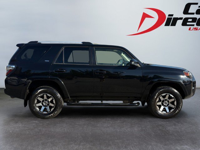 Used 2021 Toyota 4Runner SR5 AWD/4WD image 3