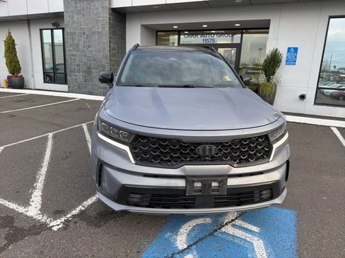 Used 2021 Kia Sorento SX image 2