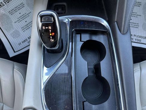 Used 2019 Buick Enclave Premium FWD image 25