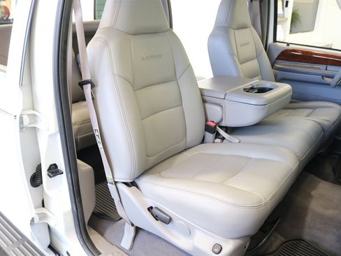 Used 2001 Ford F350 Lariat image 19