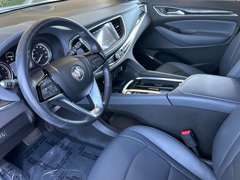 Certified 2023 Buick Enclave Essence FWD image 10
