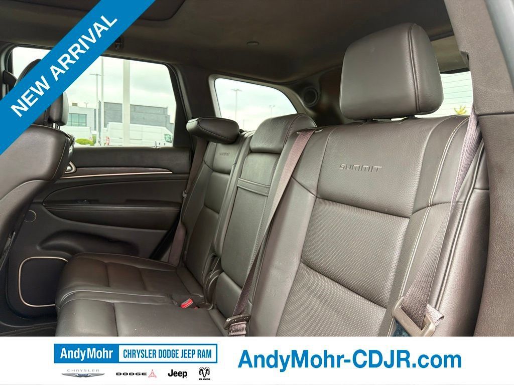Used 2016 Jeep Grand Cherokee Summit AWD/4WD image 17