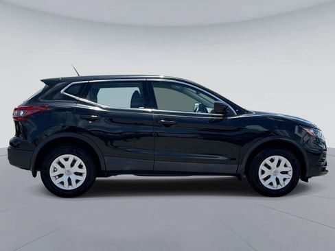 Used 2020 Nissan Rogue Sport S FWD image 2