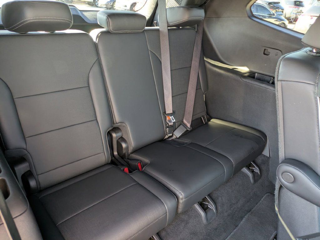 Used 2026 Buick Enclave Preferred FWD image 37