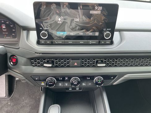 New 2025 Honda Accord SE image 18