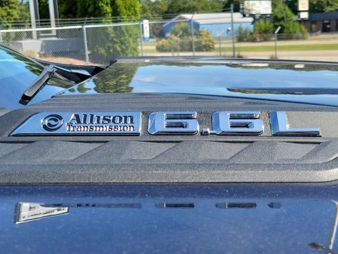 Used 2024 Chevrolet Silverado 3500 LT w/ Safety Package image 6