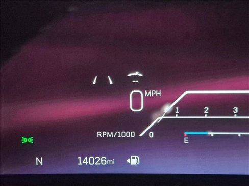 Used 2025 Cadillac Escalade Luxury RWD image 13