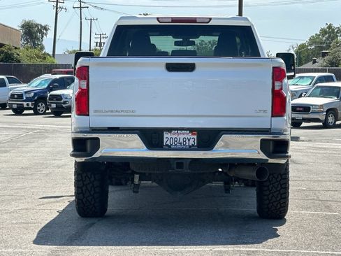 Used 2023 Chevrolet Silverado 2500 LTZ AWD/4WD image 4
