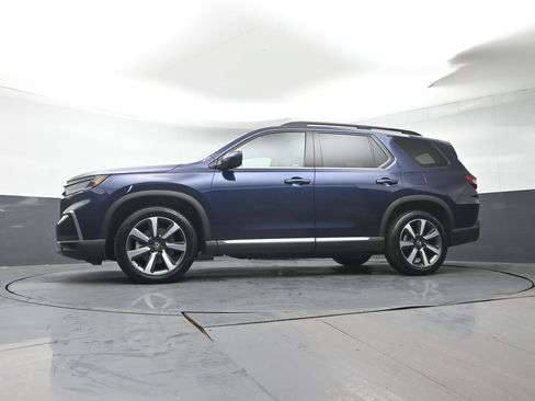 Certified 2024 Honda Pilot Touring image 33