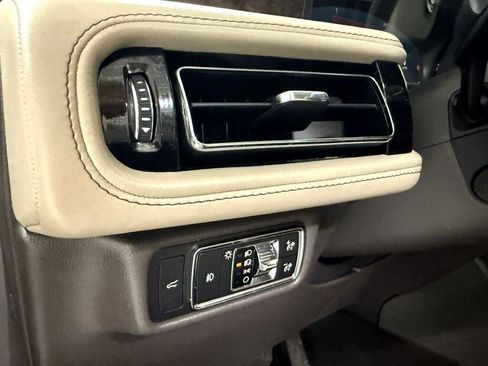 Used 2020 Lincoln Aviator Reserve w/ Elements Package Plus image 13