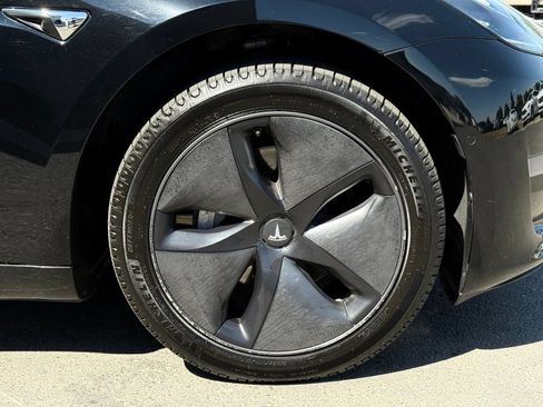 Used 2019 Tesla Model 3 Long Range AWD/4WD image 12