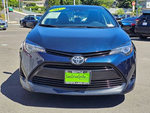 Used 2017 Toyota Corolla LE FWD image 2